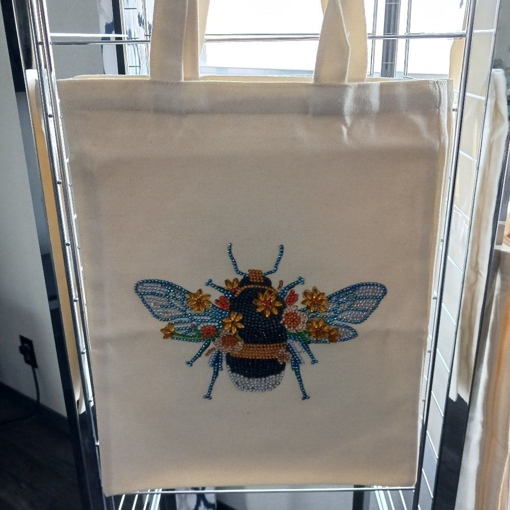 Tote bag bumble bee